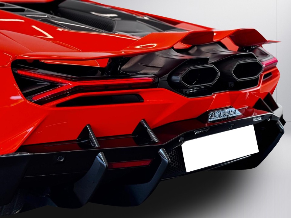 Lamborghini Revuelto - foto 19