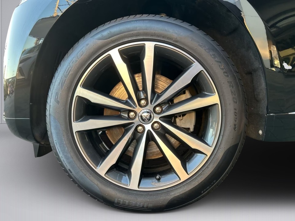 Jaguar F-Pace D200 AWD R-Dynamic - foto 19