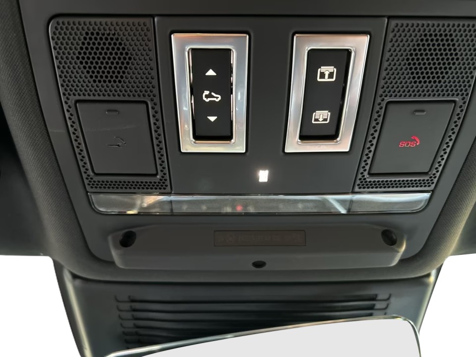 Jaguar F-Pace D200 AWD R-Dynamic - foto 12