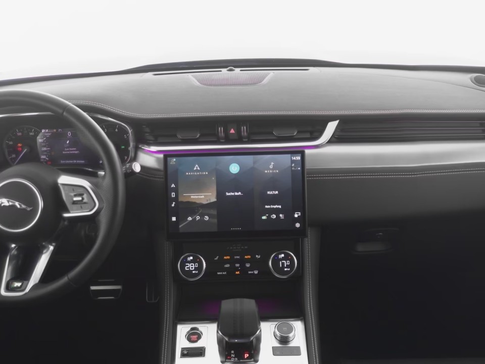 Jaguar F-Pace P250 R-Dynamic - foto 15