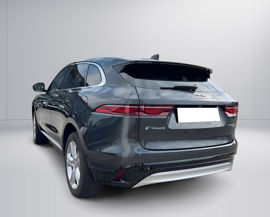 Jaguar F-Pace P400e (4)