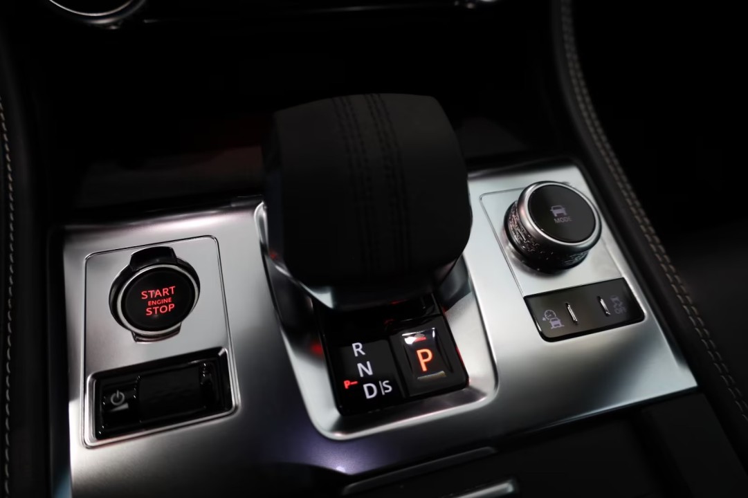 Jaguar F-Pace D200 AWD R-Dynamic S - foto 10