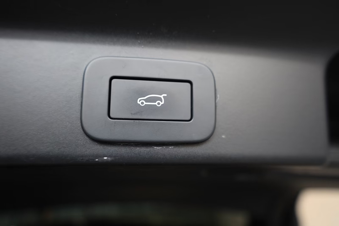 Jaguar F-Pace D200 AWD R-Dynamic S - foto 18