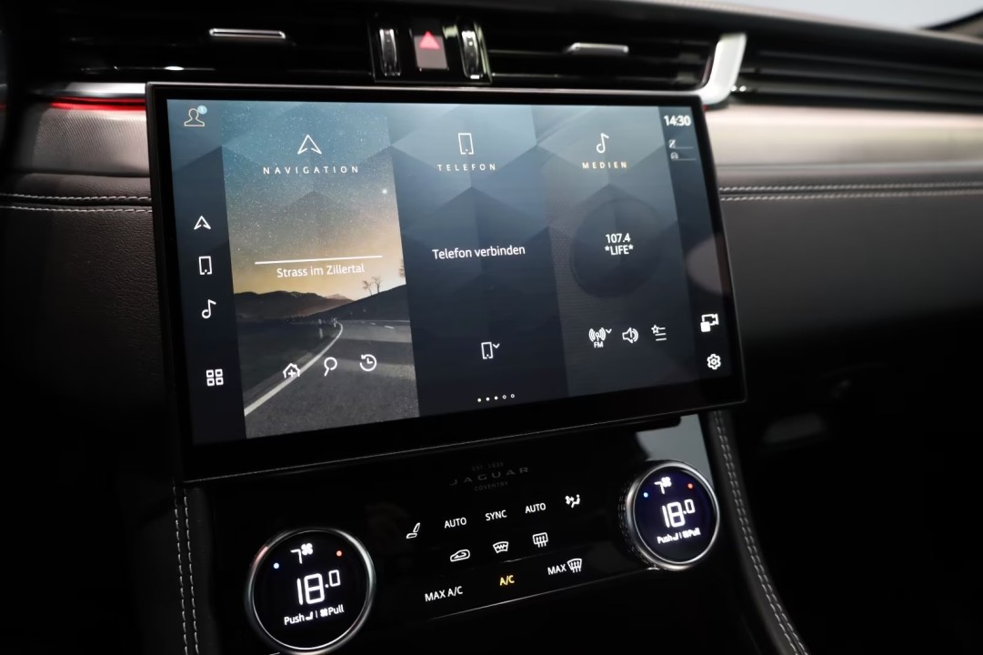 Jaguar F-Pace D200 AWD R-Dynamic S - foto 13