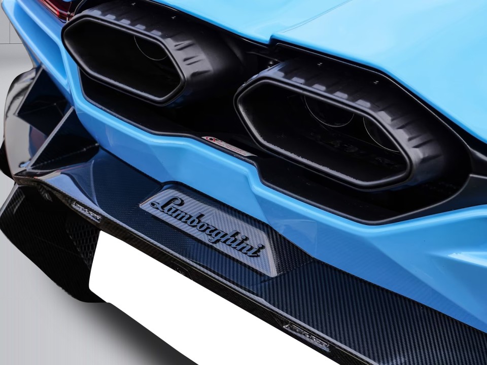 Lamborghini Revuelto - foto 25