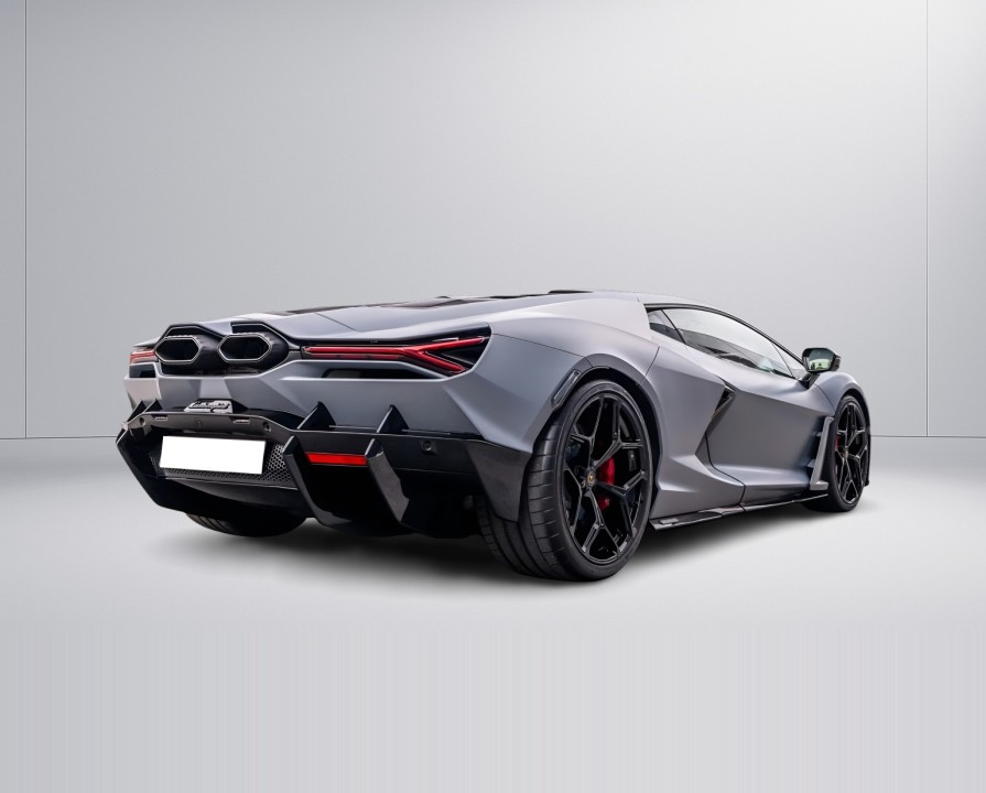 Lamborghini Revuelto (2)