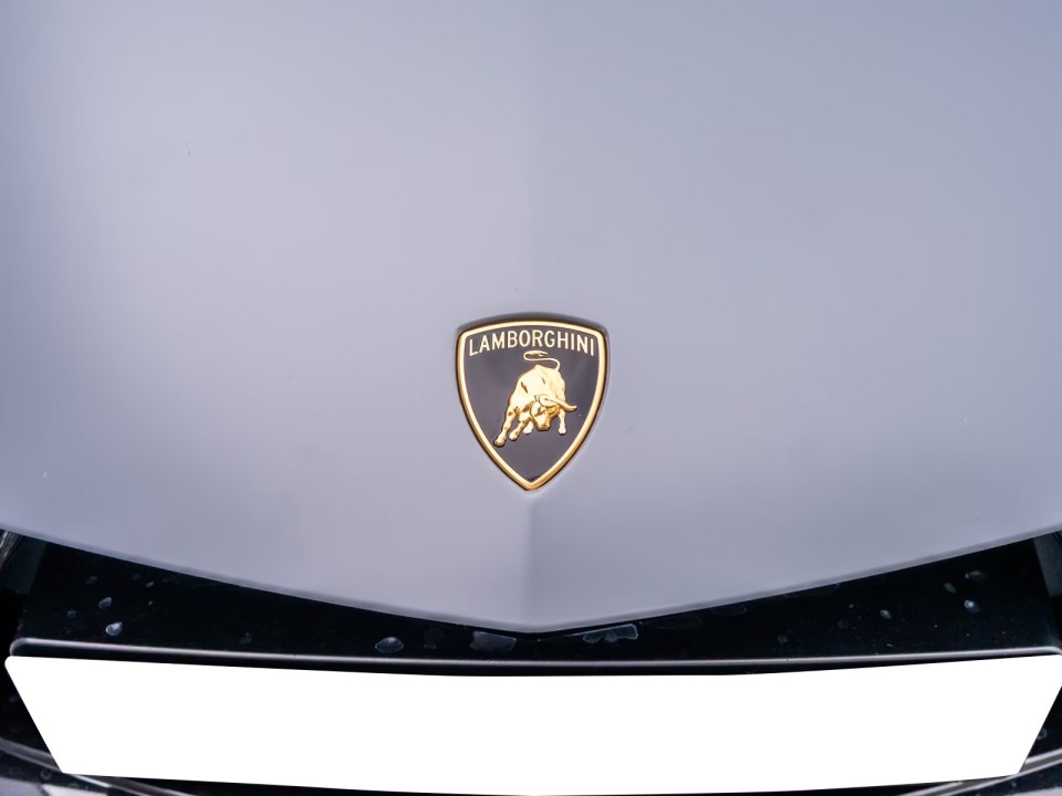 Lamborghini Revuelto - foto 23