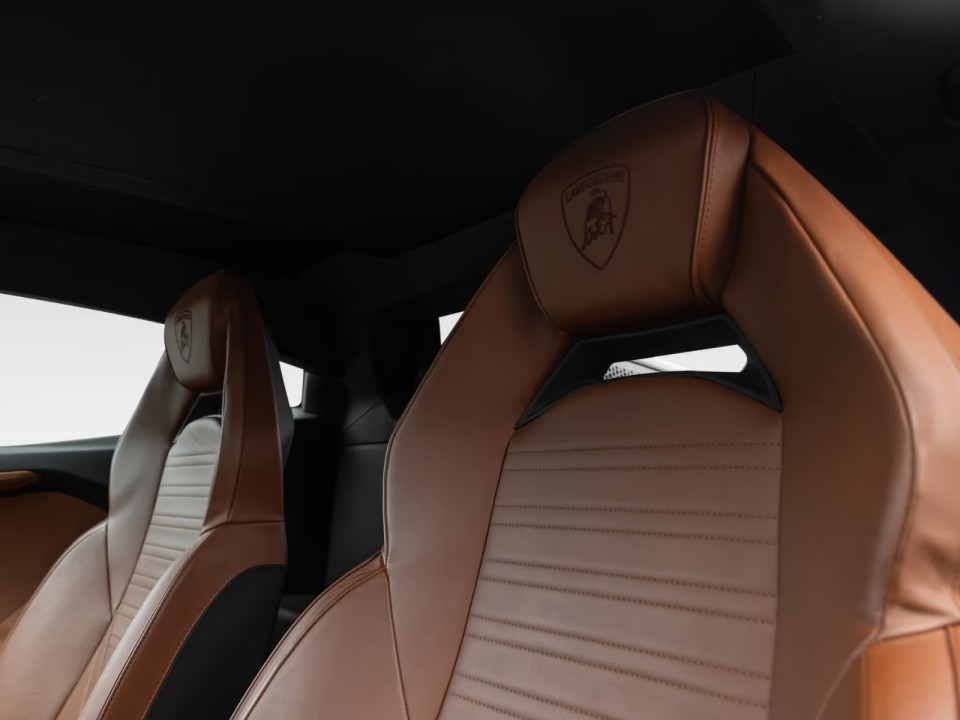 Lamborghini Revuelto - foto 25