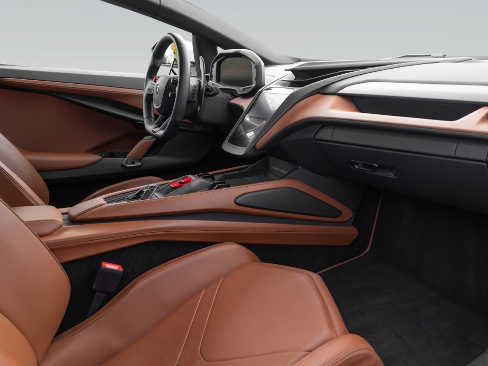 Lamborghini Revuelto - foto 13