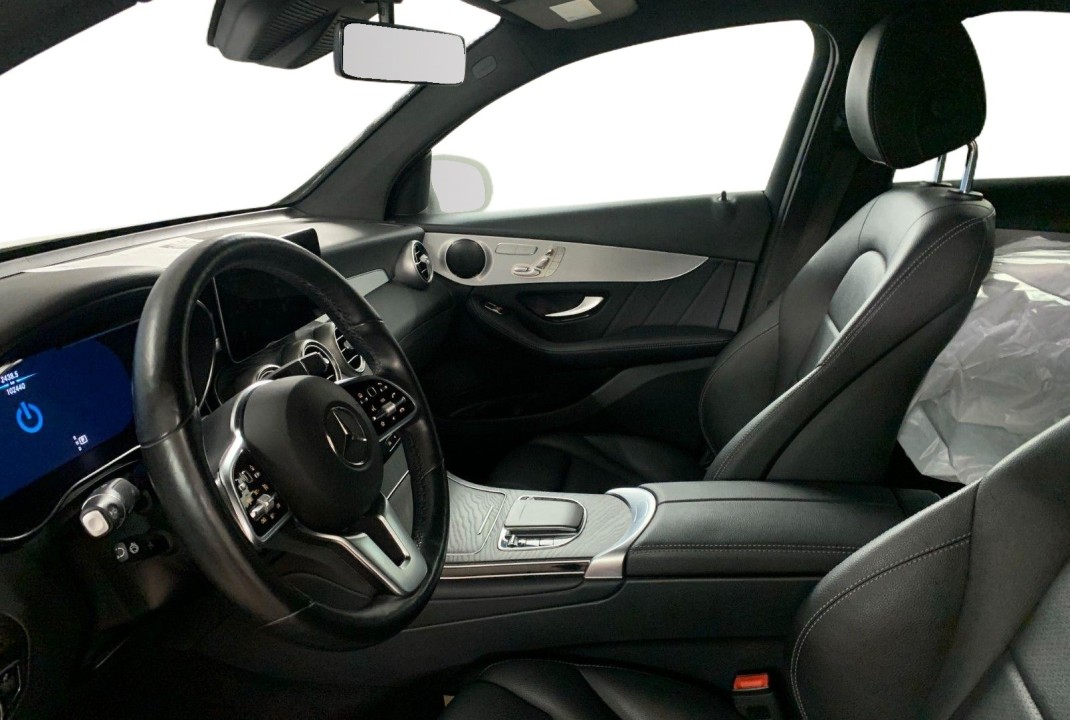 Mercedes-Benz GLC Coupé 300e 4MATIC (4)