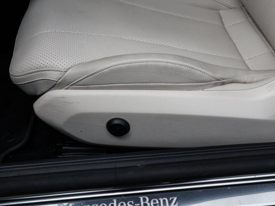 Mercedes-Benz CLE 300 4MATIC AMG Line - foto 16