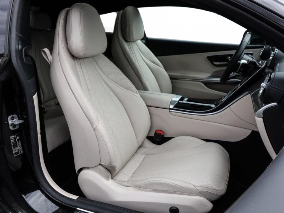 Mercedes-Benz CLE 300 4MATIC AMG Line (3)