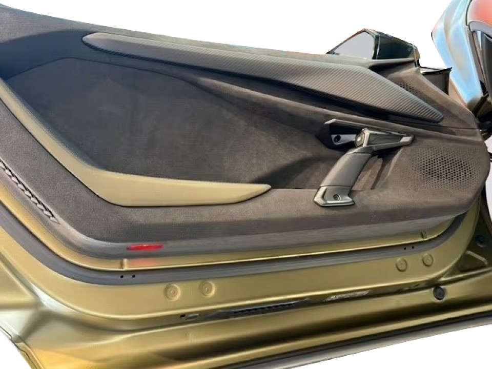 Lamborghini Revuelto - foto 12