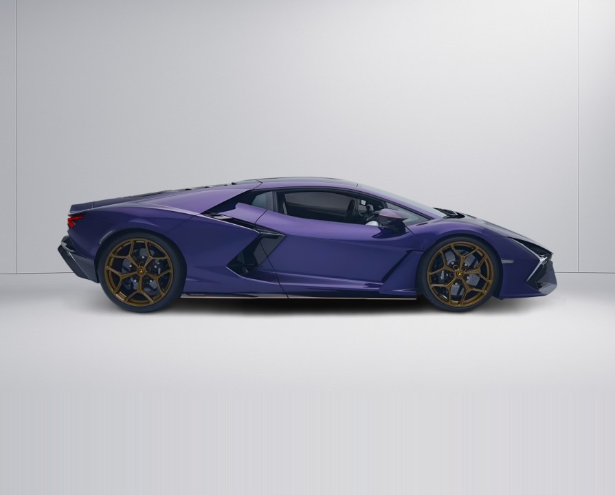Lamborghini Revuelto (2)