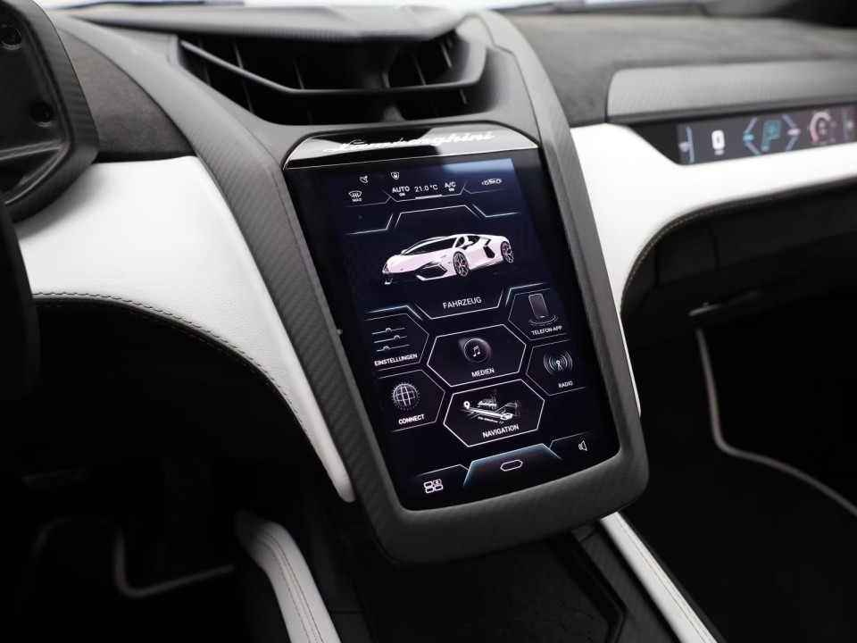 Lamborghini Revuelto - foto 14