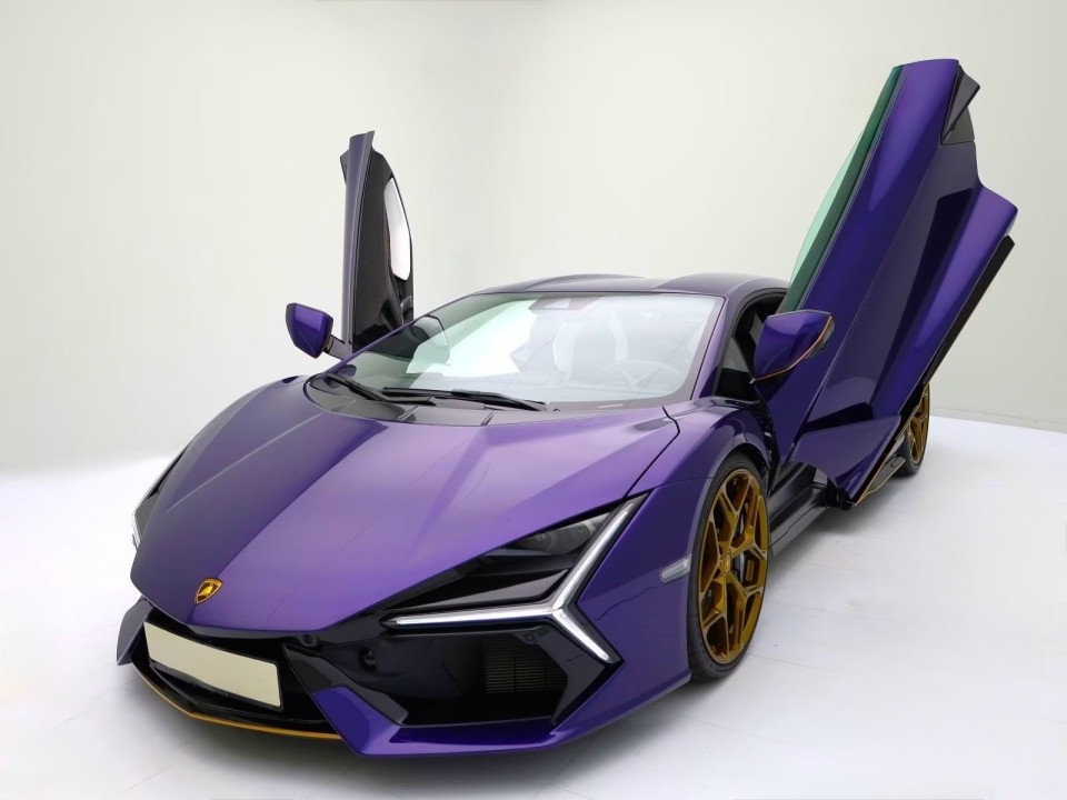 Lamborghini Revuelto - foto 8