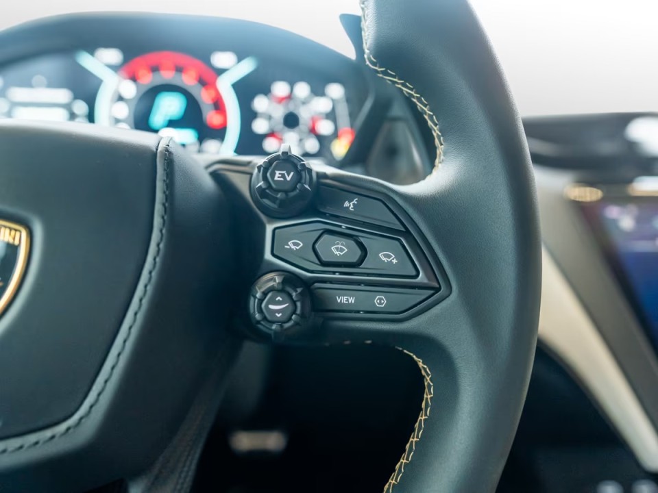 Lamborghini Revuelto - foto 13