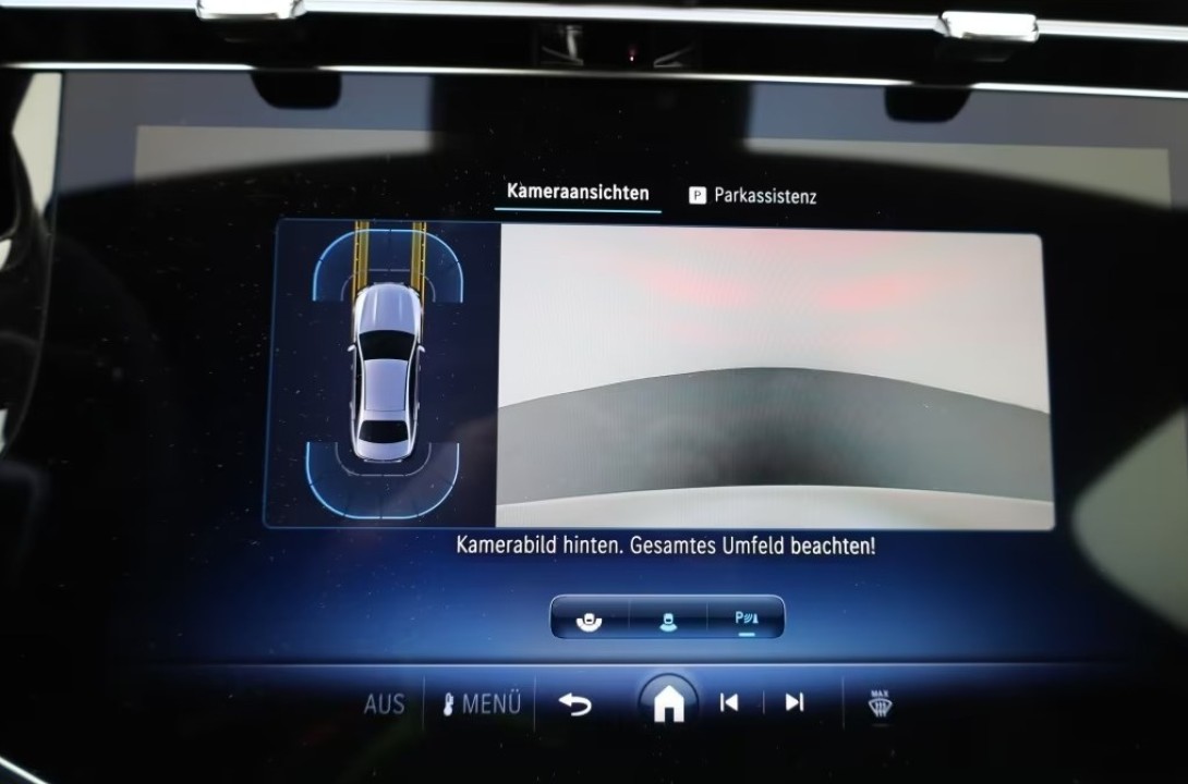 Mercedes-Benz E 220d AMG Line - foto 19