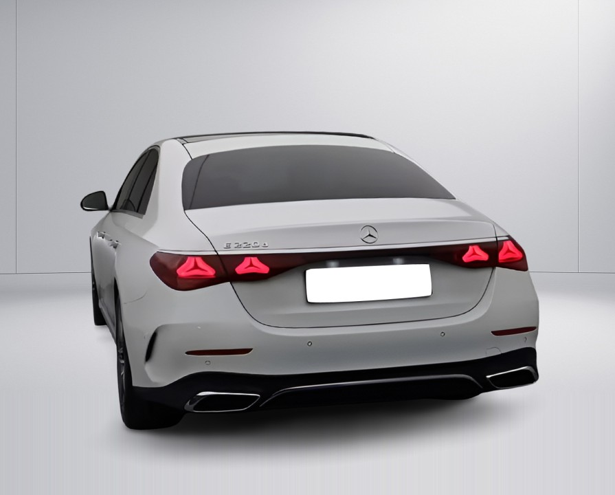 Mercedes-Benz E 220d AMG Line (5)