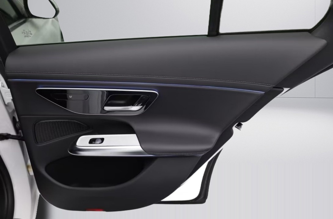 Mercedes-Benz E 220d AMG Line - foto 25