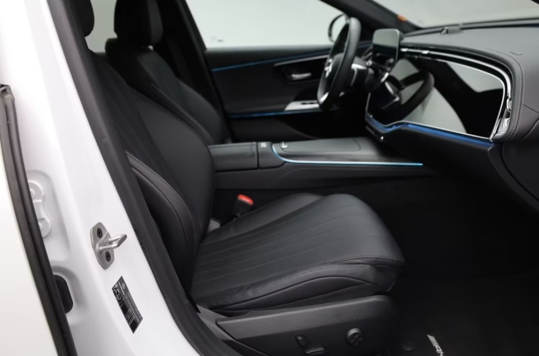 Mercedes-Benz E 220d AMG Line - foto 12