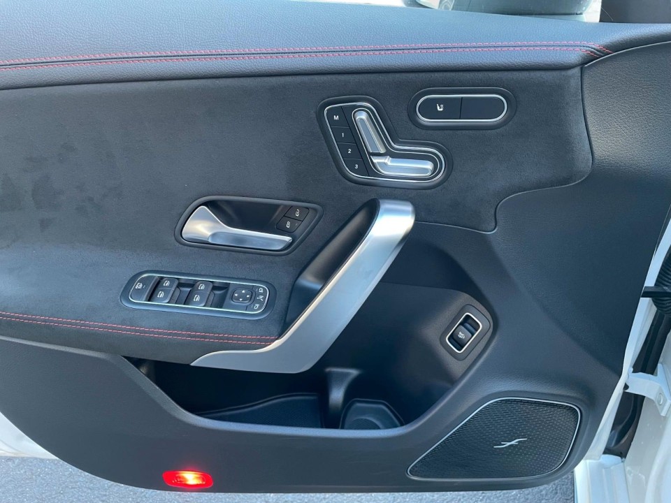 Mercedes-Benz CLA AMG 45s 4MATIC - foto 17