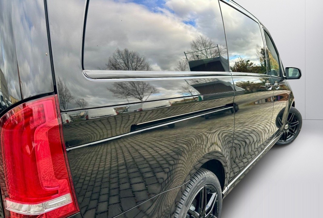 Mercedes-Benz V 250d Long AMG Line - foto 38