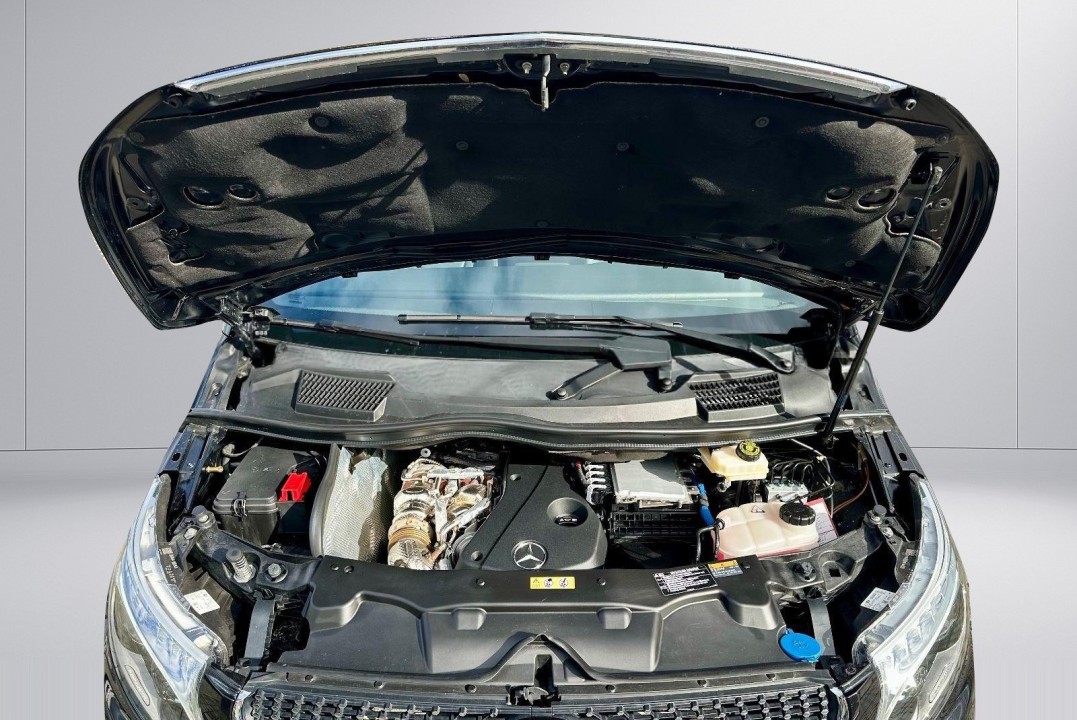 Mercedes-Benz V 250d Long AMG Line - foto 39