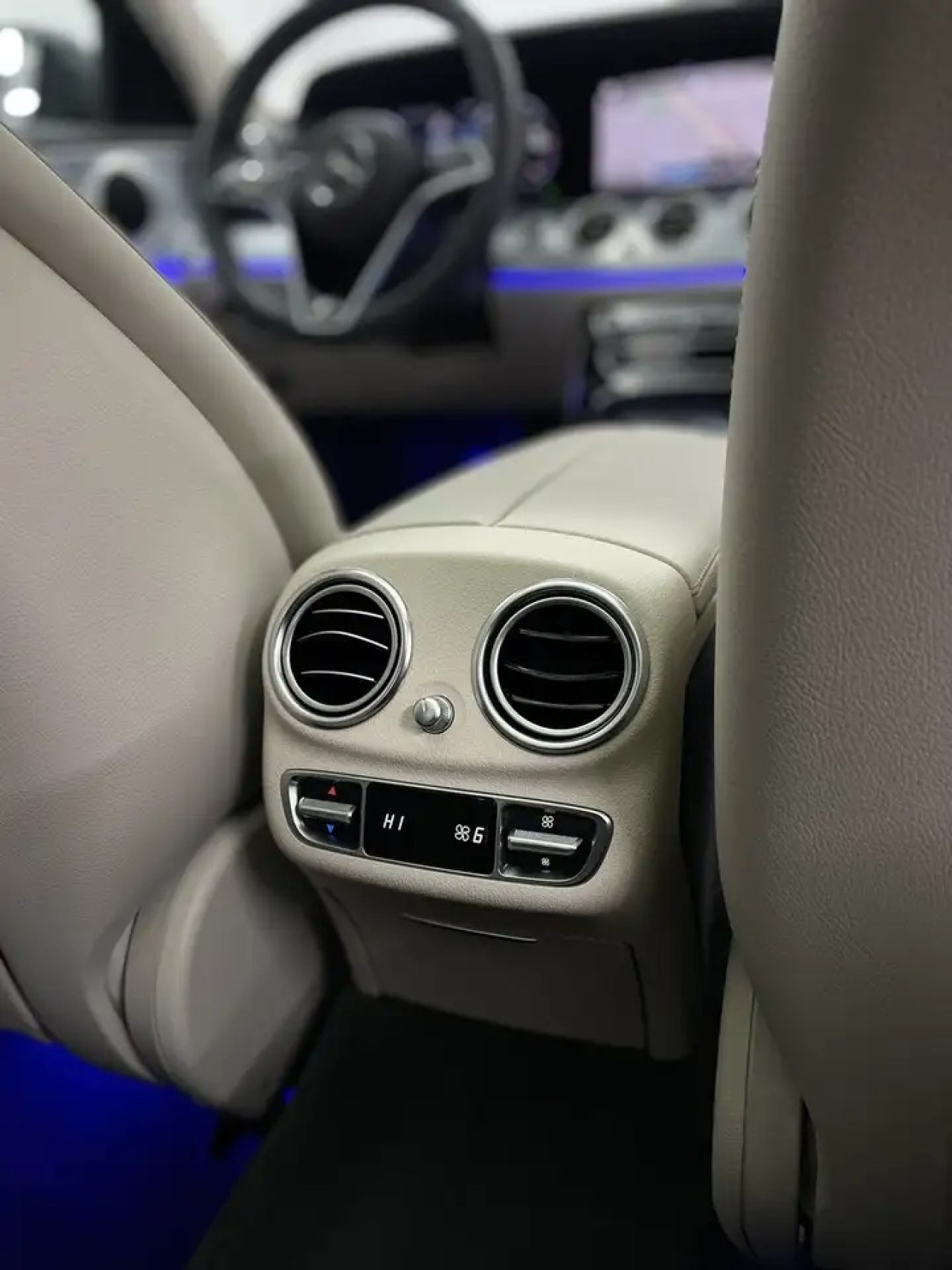 Mercedes-Benz E 220d Avantgarde - foto 11