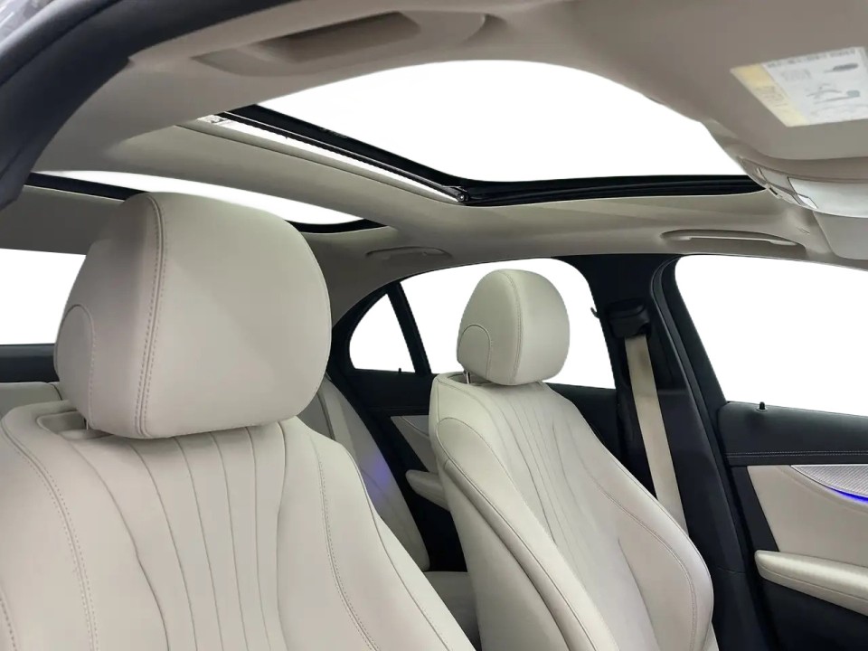 Mercedes-Benz E 220d Avantgarde - foto 22