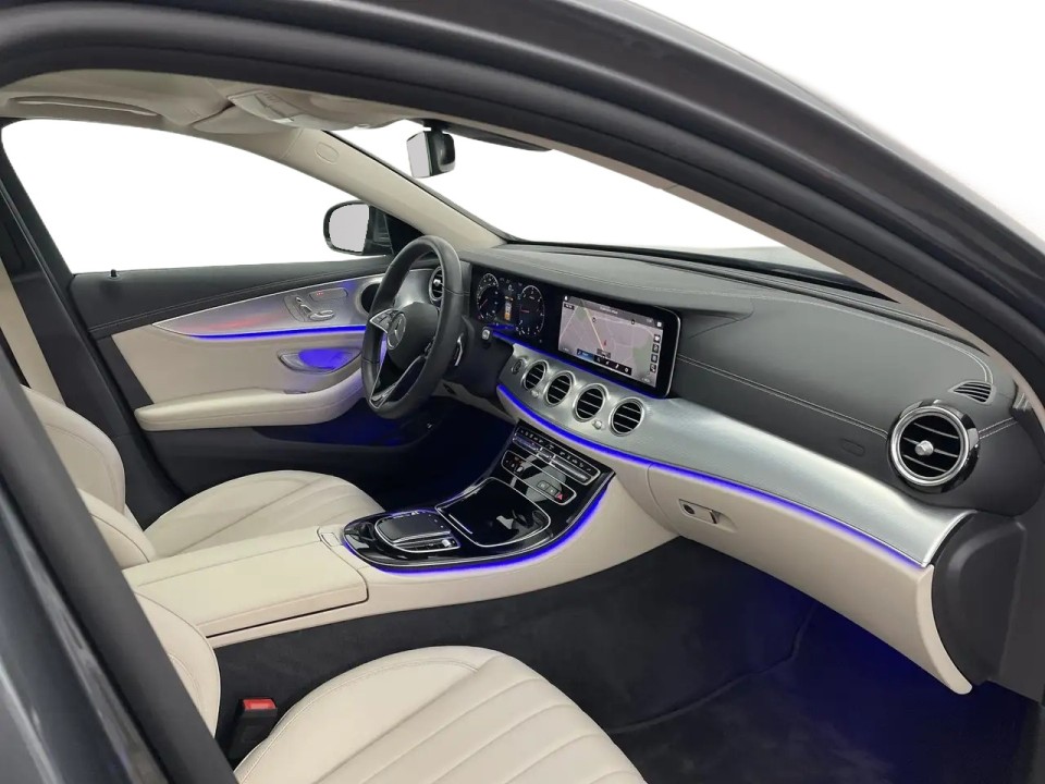 Mercedes-Benz E 220d Avantgarde - foto 9
