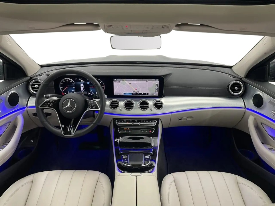 Mercedes-Benz E 220d Avantgarde - foto 8
