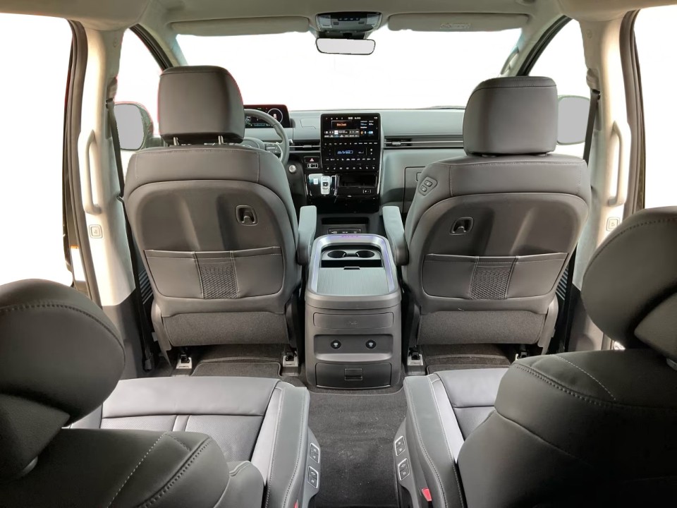 Hyundai Staria Signature HEV - foto 13