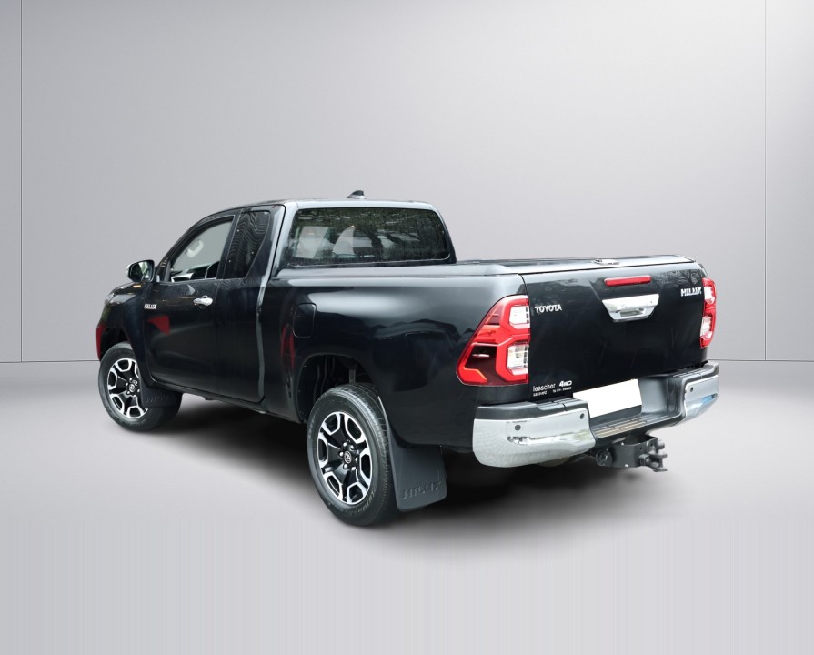 Toyota Hilux 2.4D (3)