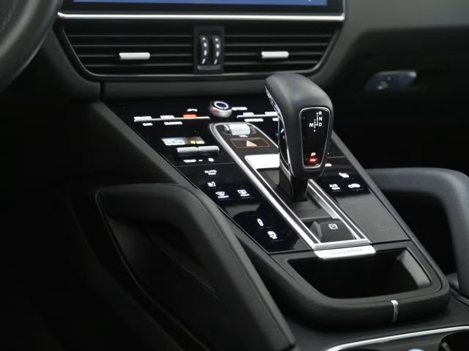 Porsche Cayenne Coupe - foto 12