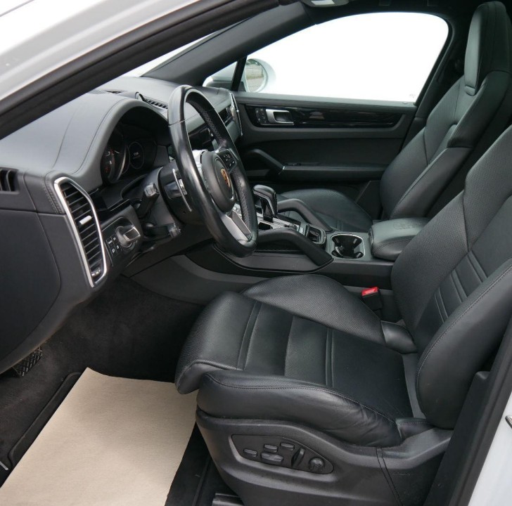 Porsche Cayenne Coupe (5)