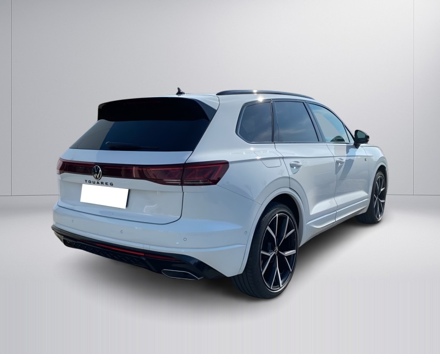 Volkswagen Touareg 4MOTION R-Line (2)