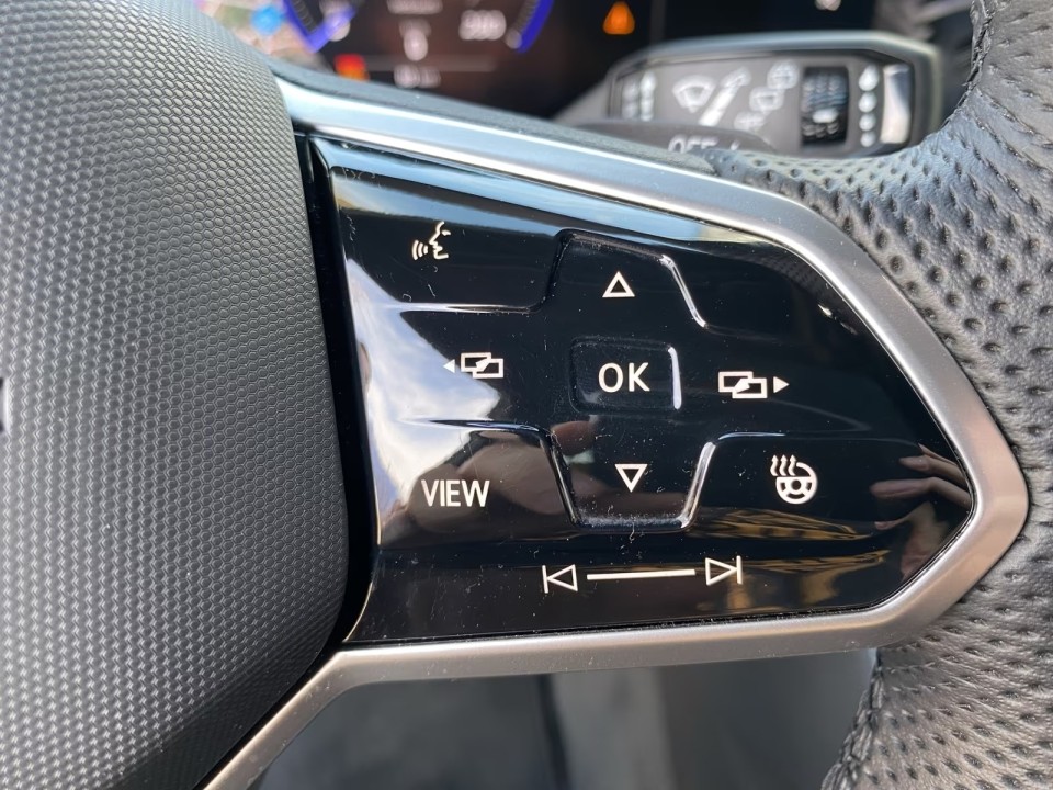 Volkswagen Touareg 4MOTION R-Line - foto 10