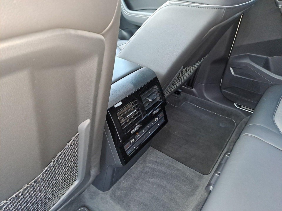 Volkswagen Touareg TDI R-Line - foto 10