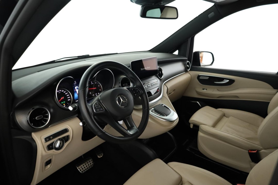 Mercedes-Benz V 300d 4MATIC Extralong Avantgarde - foto 13