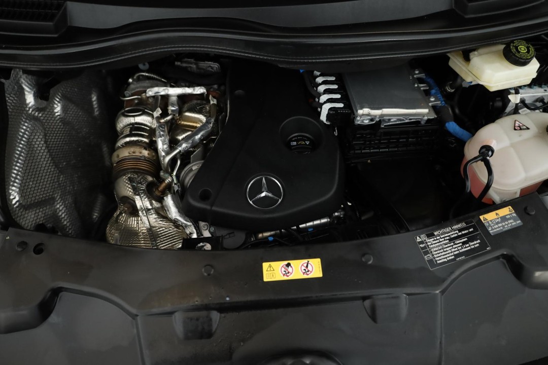 Mercedes-Benz V 300d 4MATIC Extralong Avantgarde - foto 24