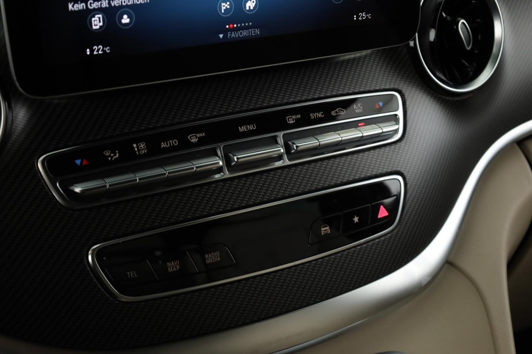 Mercedes-Benz V 300d 4MATIC Extralong Avantgarde - foto 17