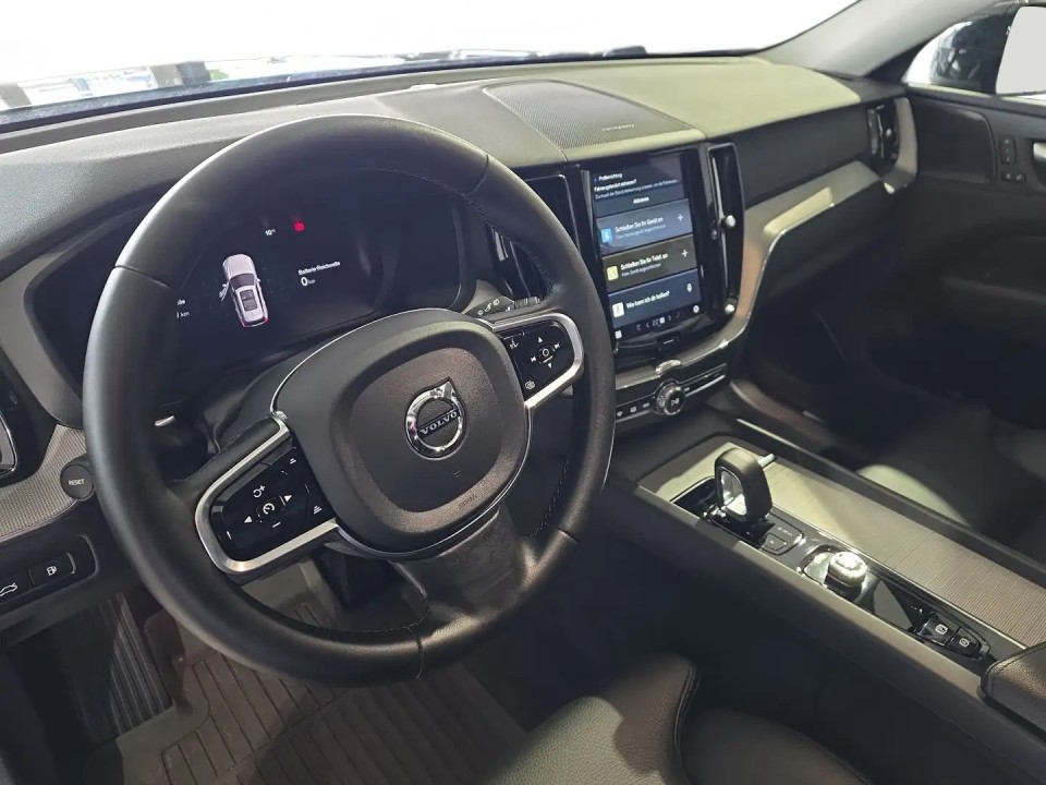 Volvo XC 60 T6 Plus Dark Recharge - foto 16