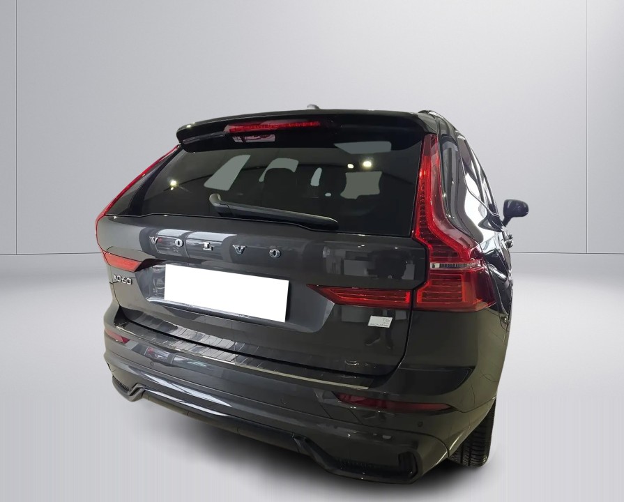 Volvo XC 60 T6 Plus Dark Recharge (3)