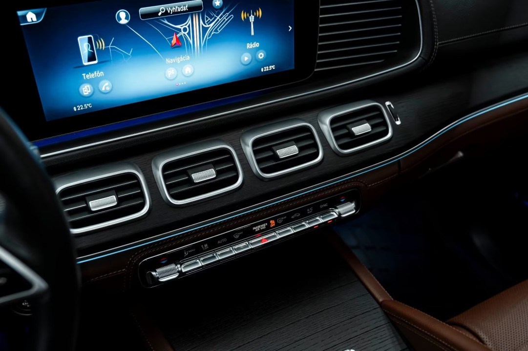 Mercedes-Benz GLE 450 4MATIC AMG - foto 12