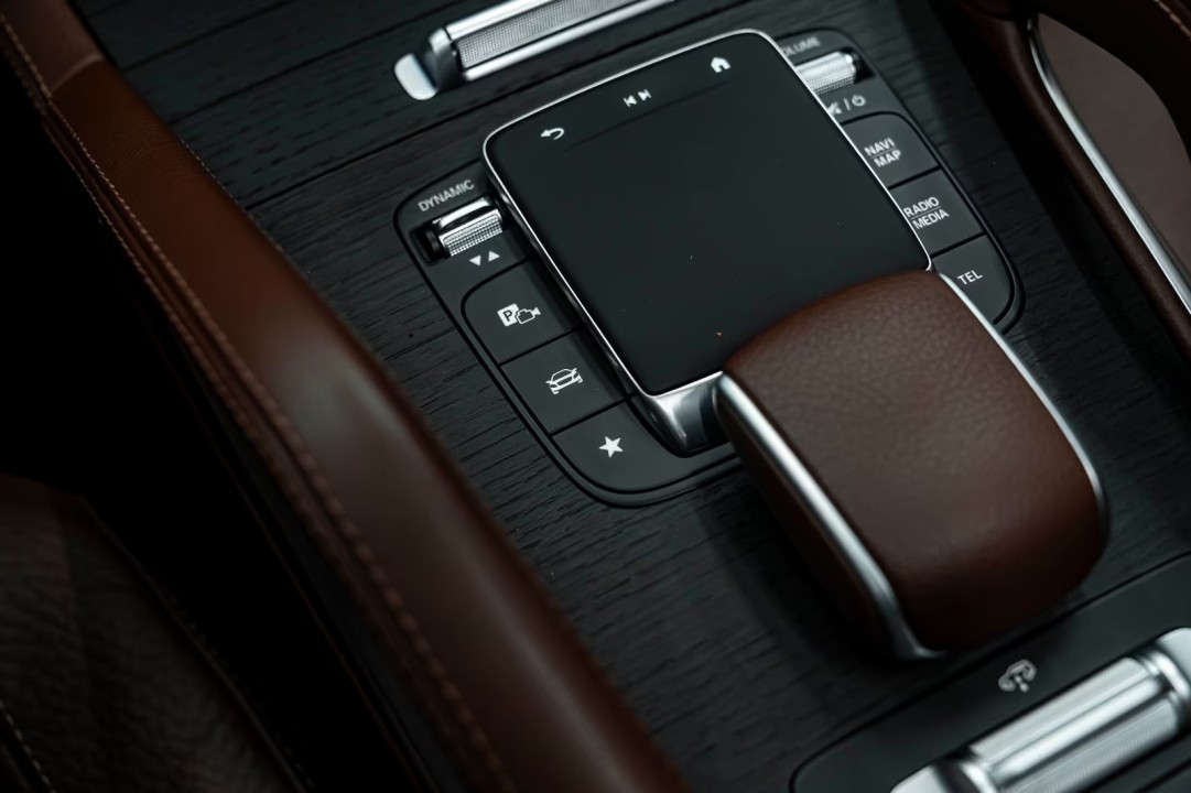 Mercedes-Benz GLE 450 4MATIC AMG - foto 9