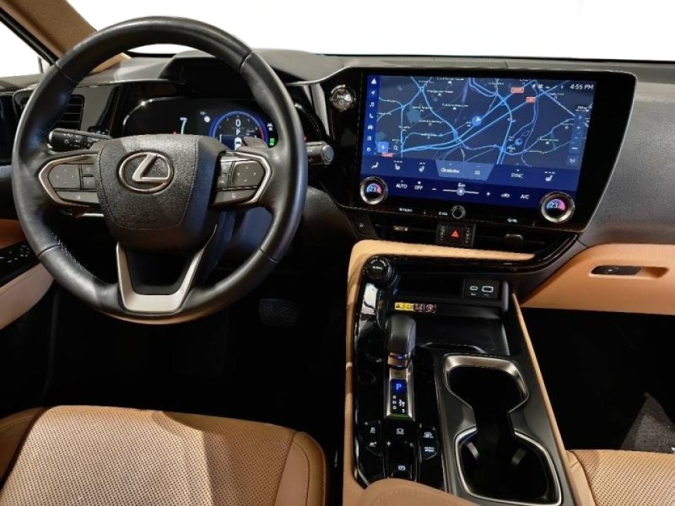 Lexus Seria NX 450h+ - foto 8