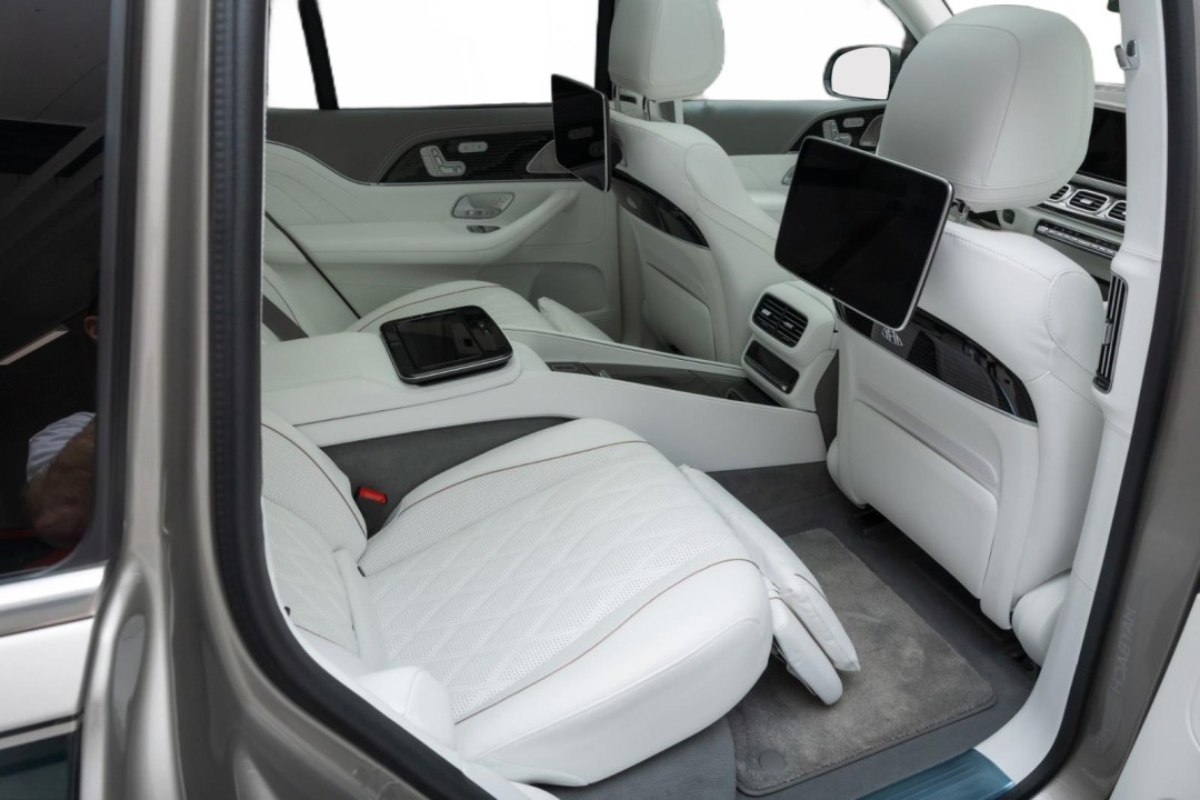 Mercedes-Benz GLS Maybach 600 - foto 11