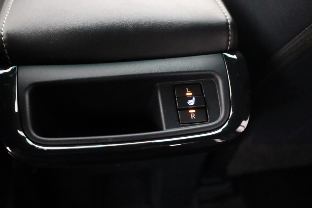 Toyota Hilux Invincible - foto 22