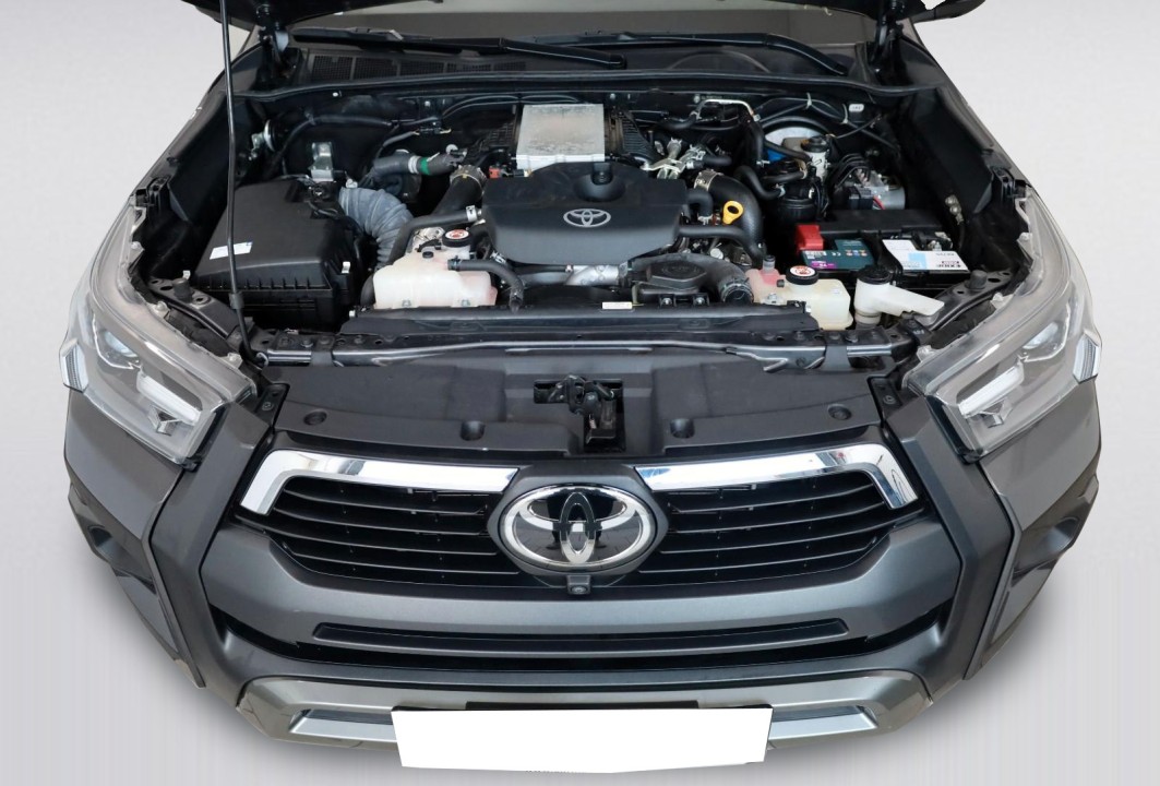 Toyota Hilux Invincible - foto 24